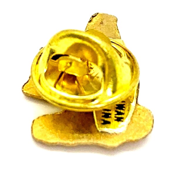 Squirrel lapel pin, jacket, hat, vest, book bag pin, animal lovers, Red VTG - Picture 2 of 3